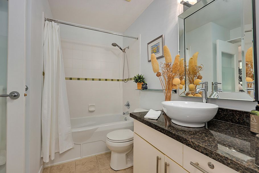 304 1388 Nelson Street Vancouver, BC - 15