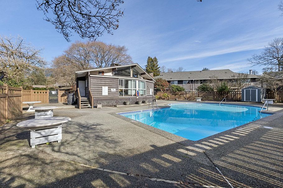 214 555 W 28th Street North Vancouver, BC - 27