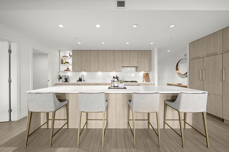 116 747 E 3rd Street North Vancouver, BC - 11