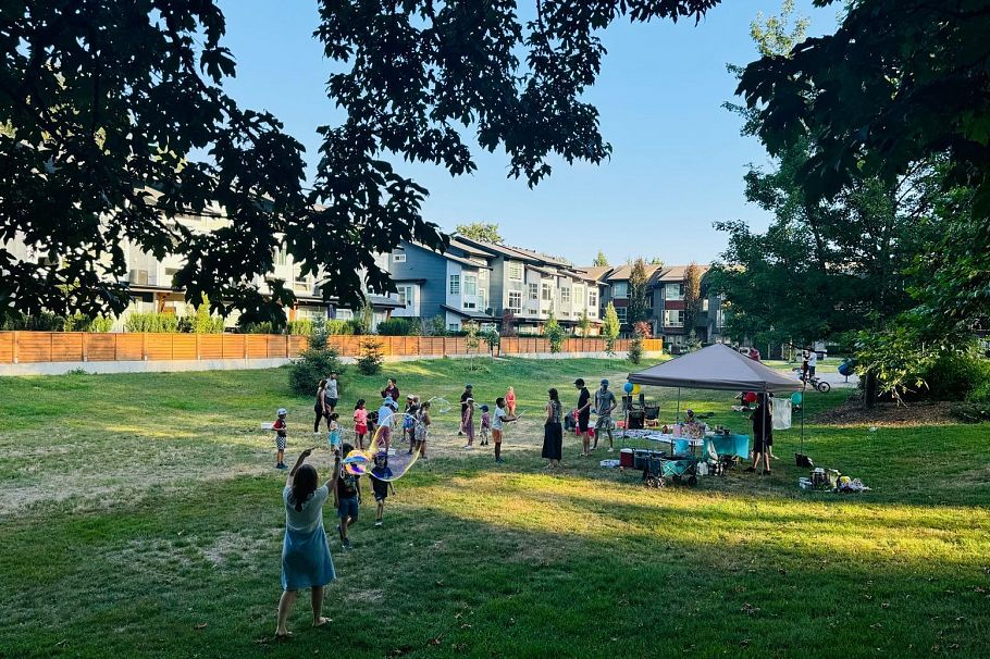 5 897 Premier Street North Vancouver, BC - 37