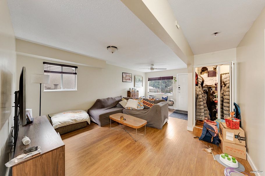 3450 Monmouth Avenue Vancouver, BC - 28