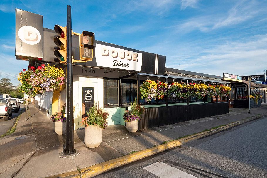 507 1677 Lloyd Avenue North Vancouver, BC - 36