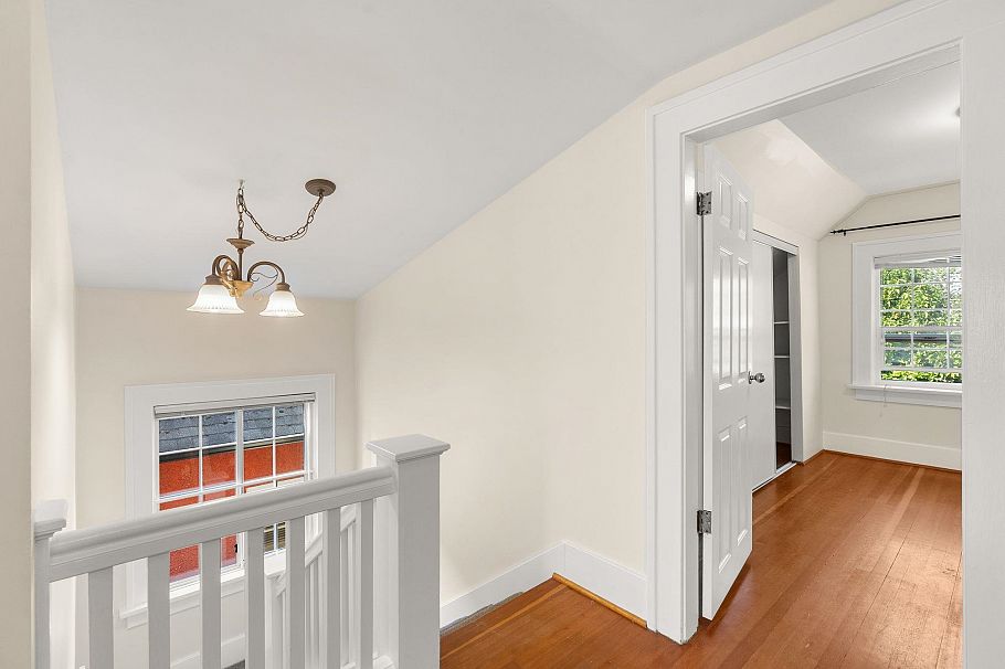 909 W 18th Avenue Vancouver, BC - 20