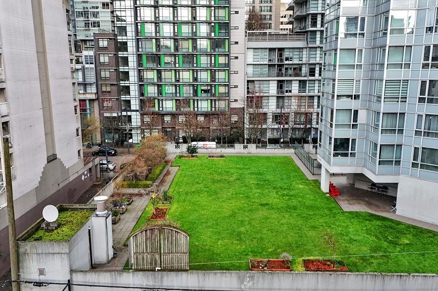 603 1212 Howe Street Vancouver, BC - 28