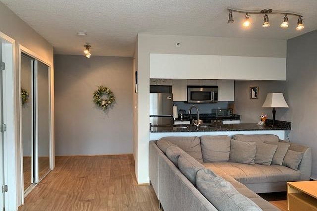 510 1060 Alberni Street Vancouver, BC - 1