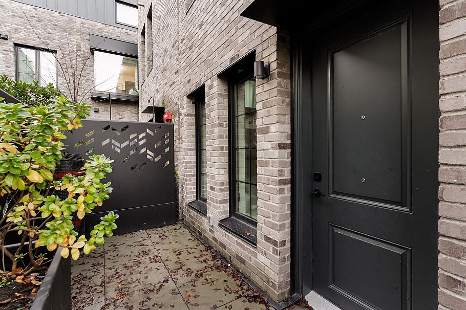 197 W King Edward Ave Street Vancouver, BC - 35