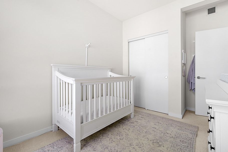 205 615 E 3rd Street North Vancouver, BC - 23