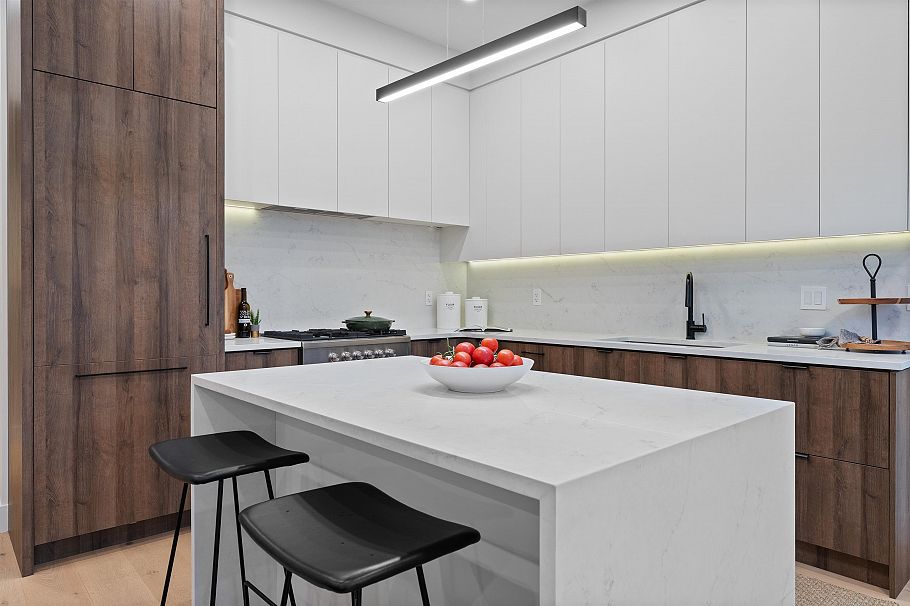 919 E 10th Avenue Vancouver, BC - 7