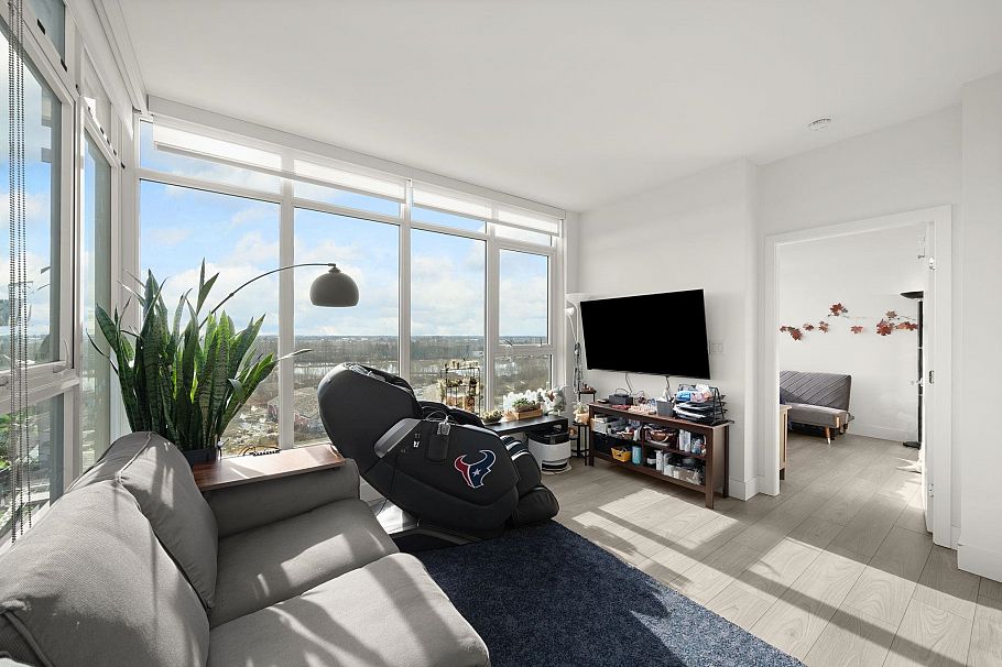 1405 3581 E Kent Avenue North Vancouver, BC - 5