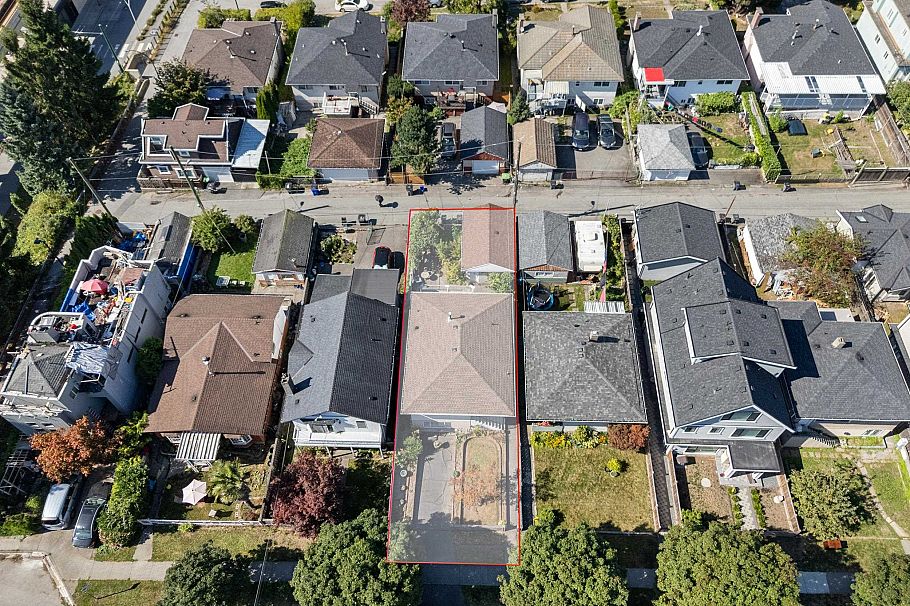 5131 Ann Street Vancouver, BC - 16