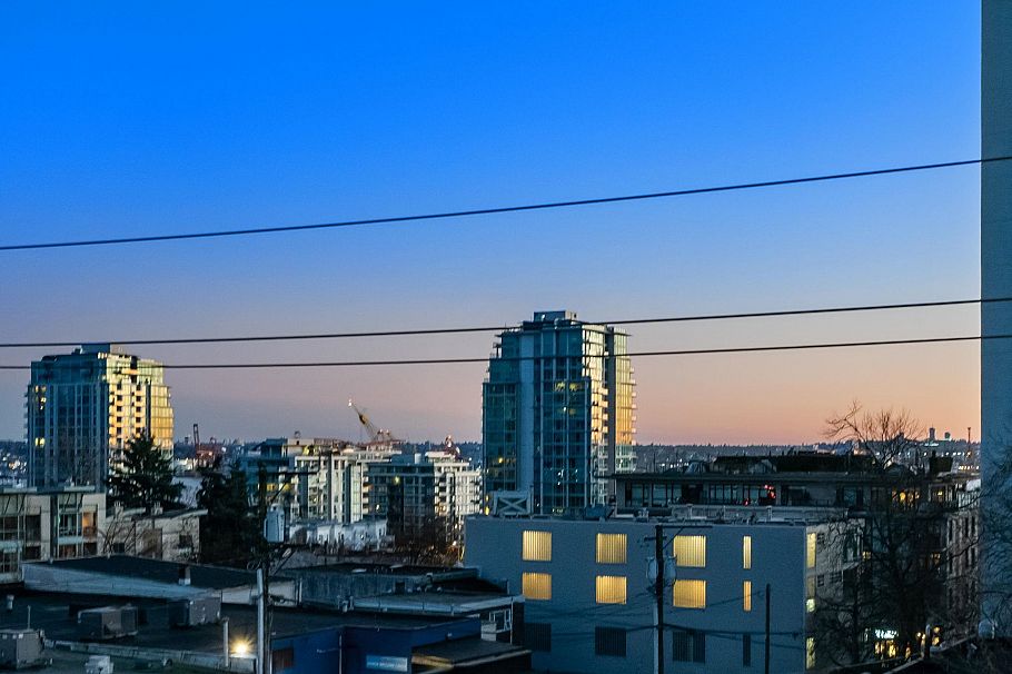 410 124 W 3rd Street North Vancouver, BC - 20