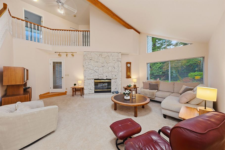 1485 Percy Court North Vancouver, BC - 2