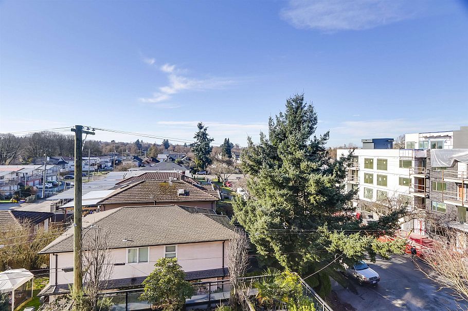 403 688 E 18th Avenue Vancouver, BC - 12