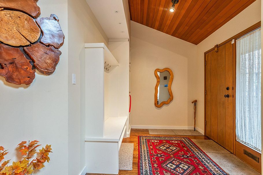 5639 White Pine Lane North Vancouver, BC - 28