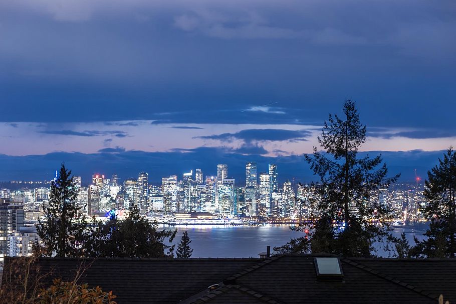 402 Brand Street North Vancouver, BC - 28