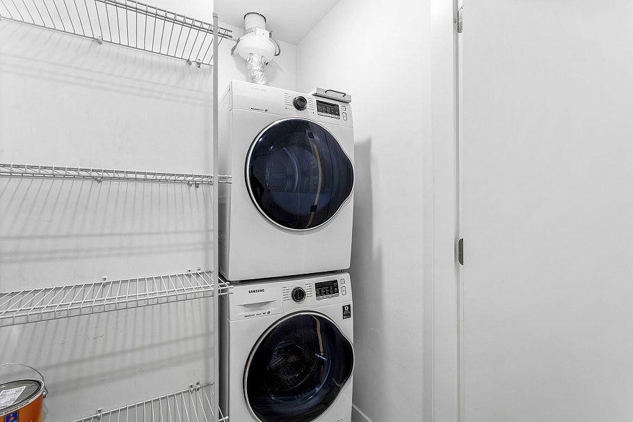 201 725 Marine Drive North Vancouver, BC - 26