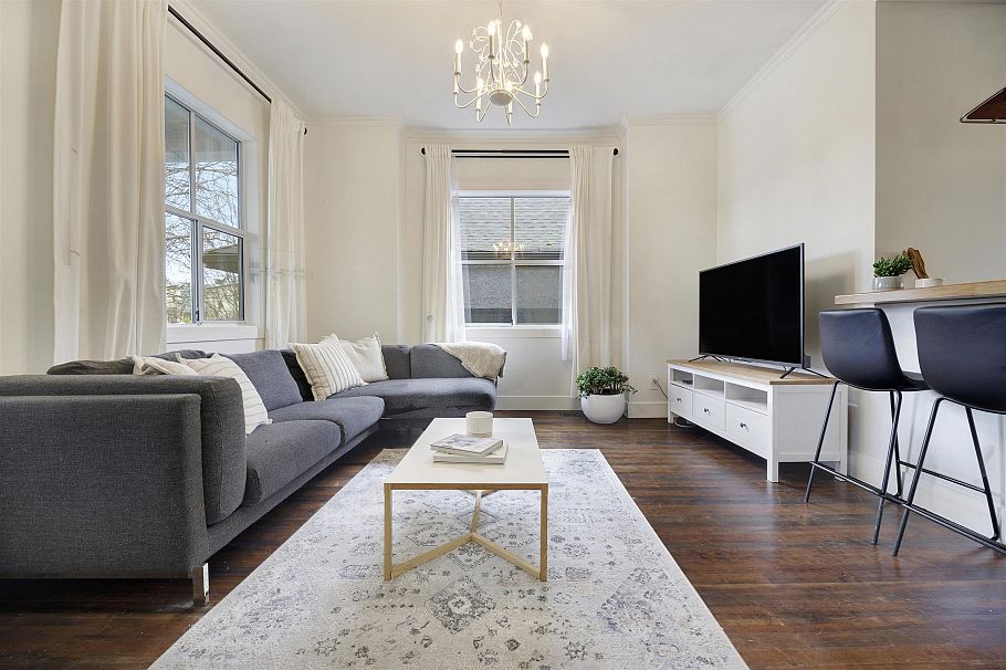 1923 E 1st Avenue Vancouver, BC - 1