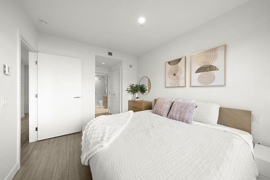 116 747 E 3rd Street North Vancouver, BC - 21