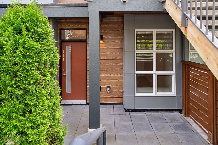 119 2060 Curling Road North Vancouver, BC - 4