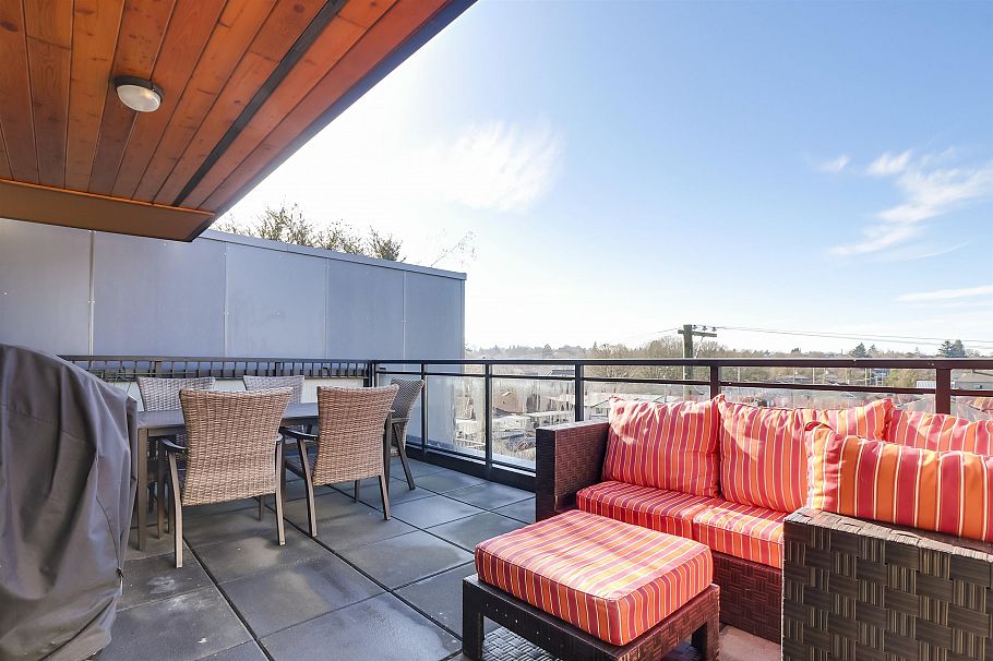 403 688 E 18th Avenue Vancouver, BC - 9