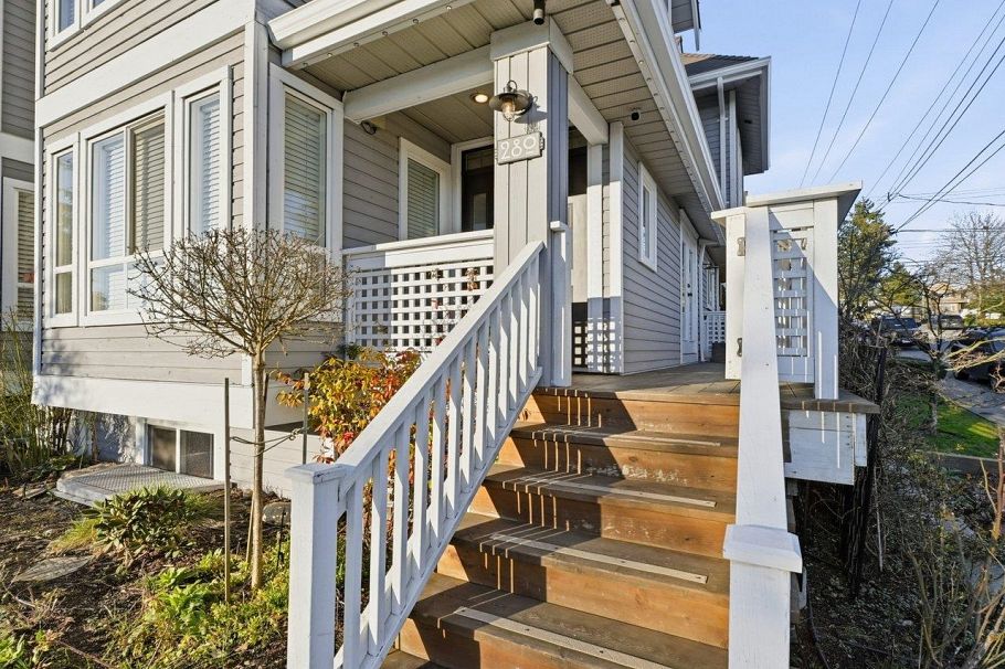 280 E 5th Street North Vancouver, BC - 30
