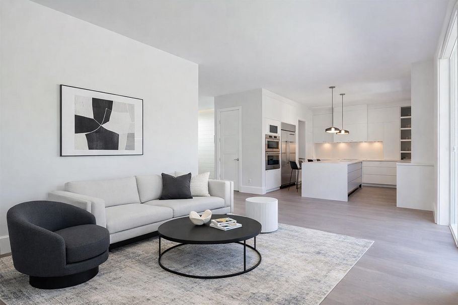 356 W 28th Street North Vancouver, BC - 6