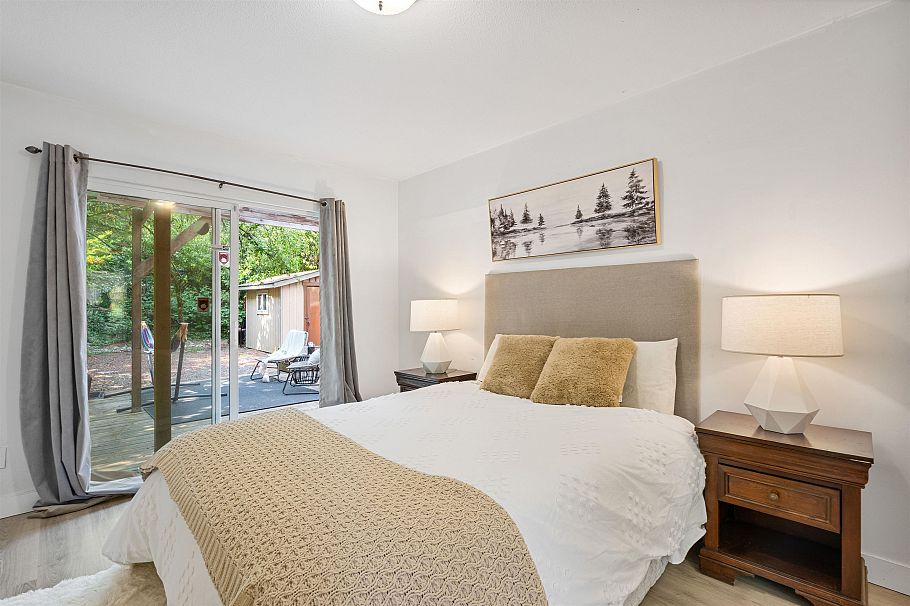 869 Seymour Boulevard North Vancouver, BC - 8