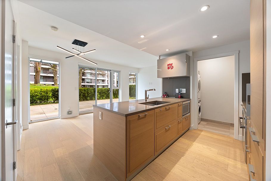 210 7128 Adera Street Vancouver, BC - 11