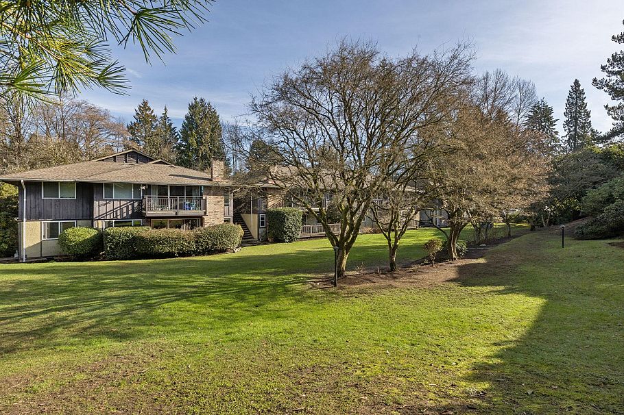 214 555 W 28th Street North Vancouver, BC - 5