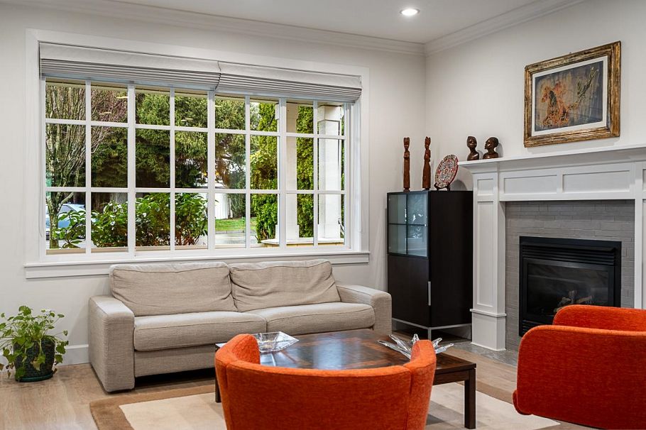 359 E 13th Street North Vancouver, BC - 9