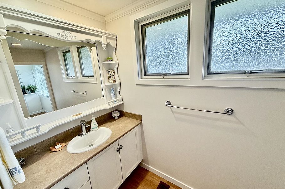 1876 Beaulynn Place North Vancouver, BC - 14