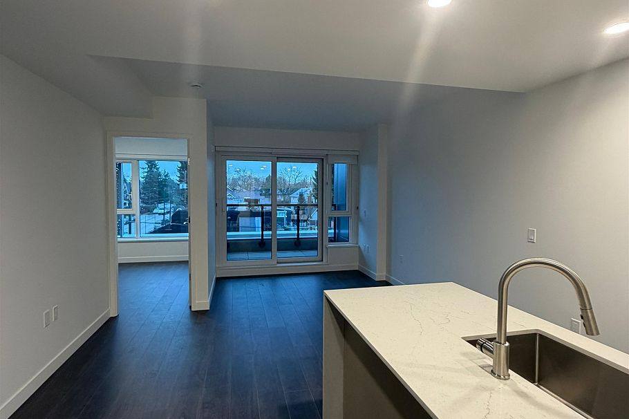 302 1981 MACDONALD STREET, Vancouver BC V6K 1M7 Vancouver, BC - 1