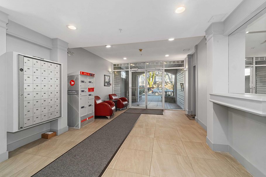 104 2755 Maple Street Vancouver, BC - 26