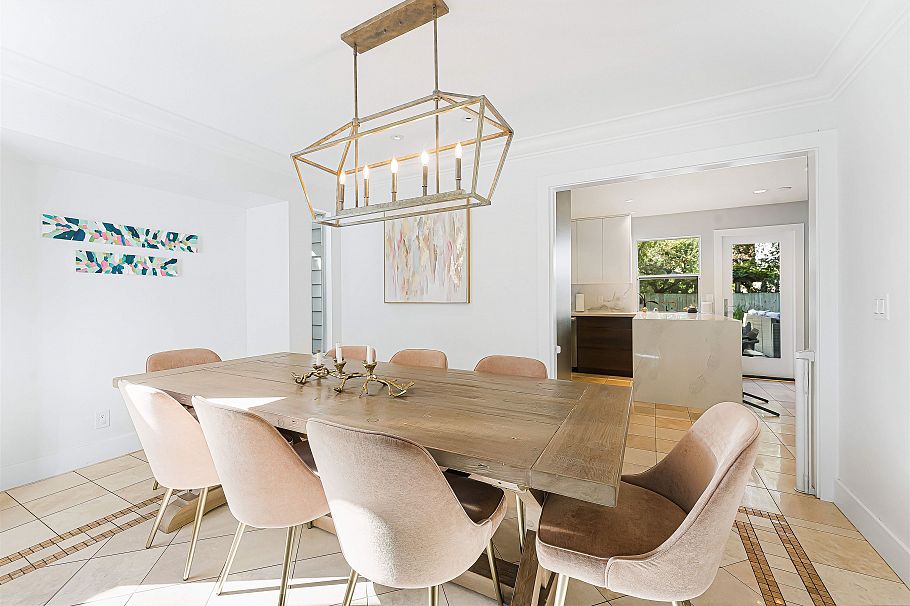 3968 Frames Place North Vancouver, BC - 11