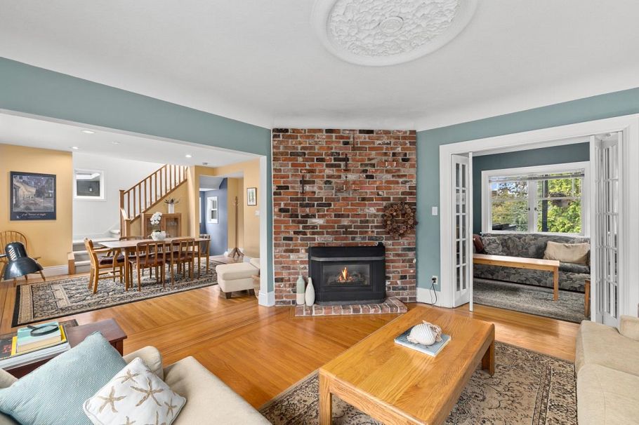 723 E 4th Street North Vancouver, BC - 6