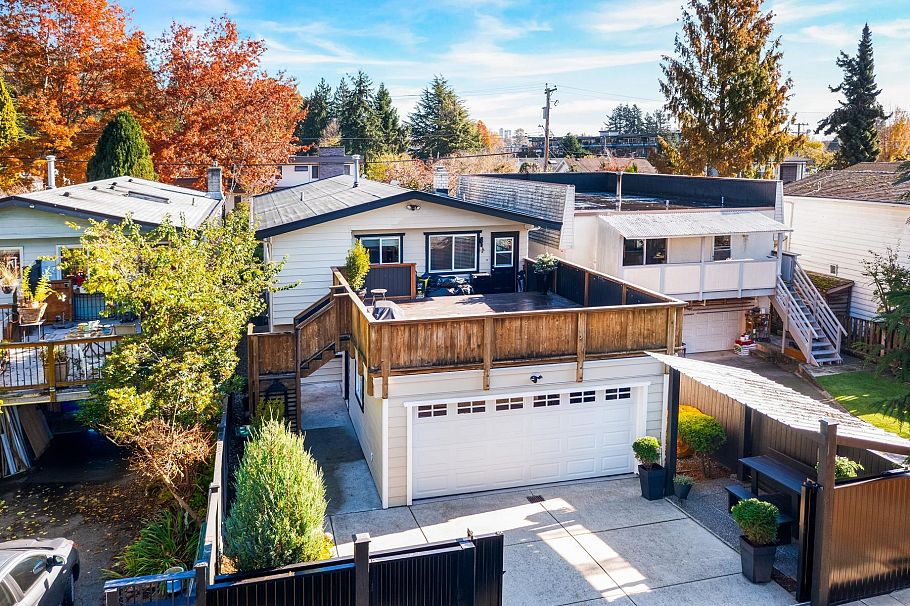 1709 Philip Avenue North Vancouver, BC - 33