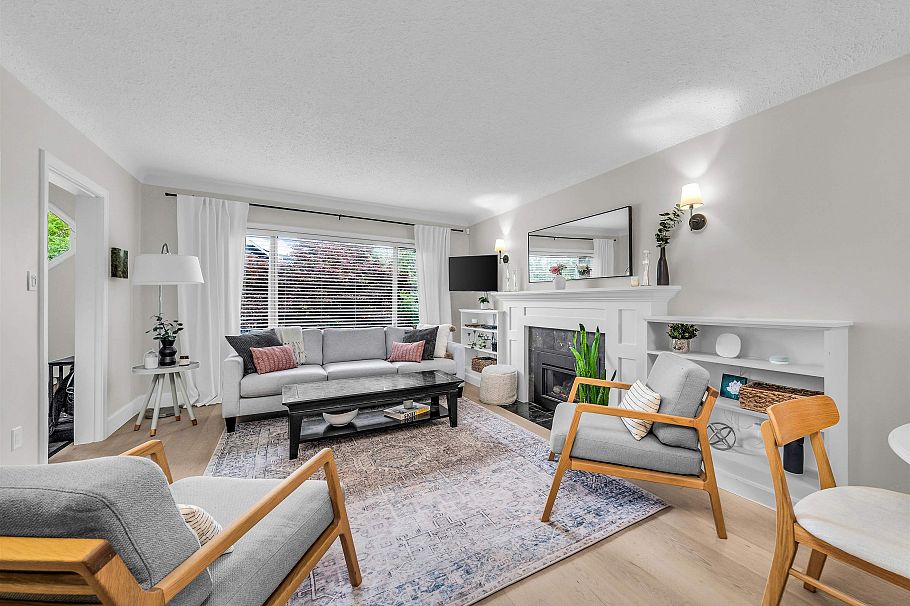 2690 Kitchener Street Vancouver, BC - 4