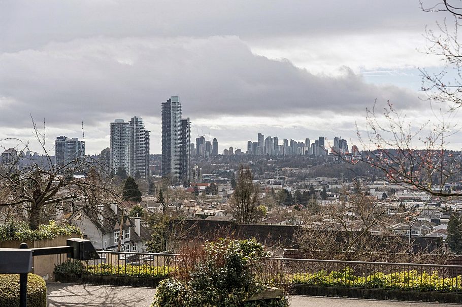 106 3740 Albert Street Burnaby, BC - 16