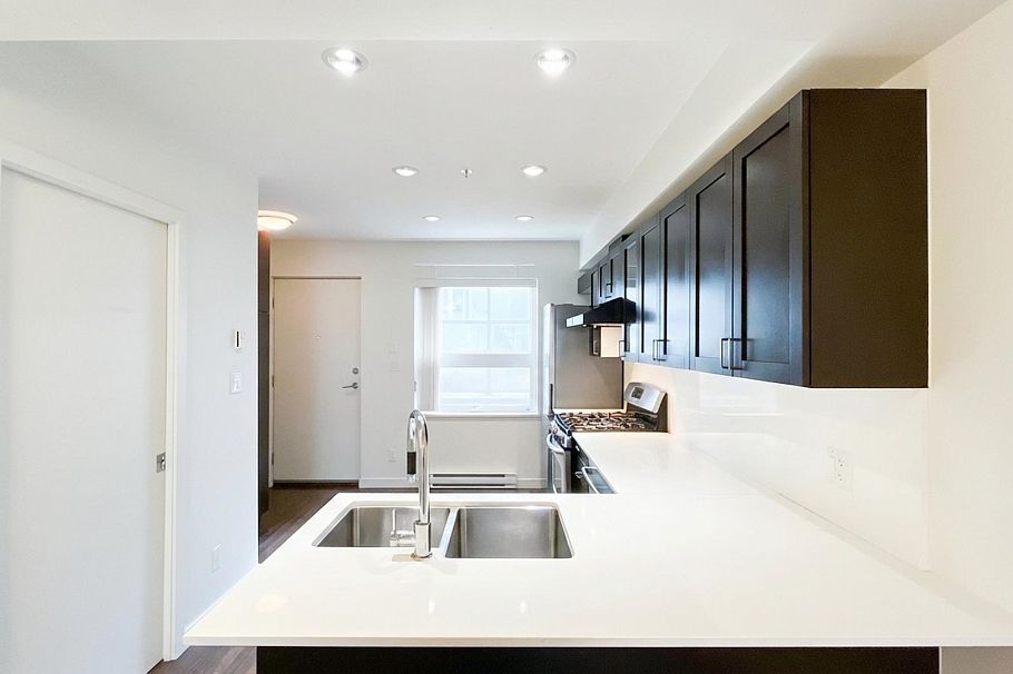 4888 Eldorado Mews Vancouver, BC - 11