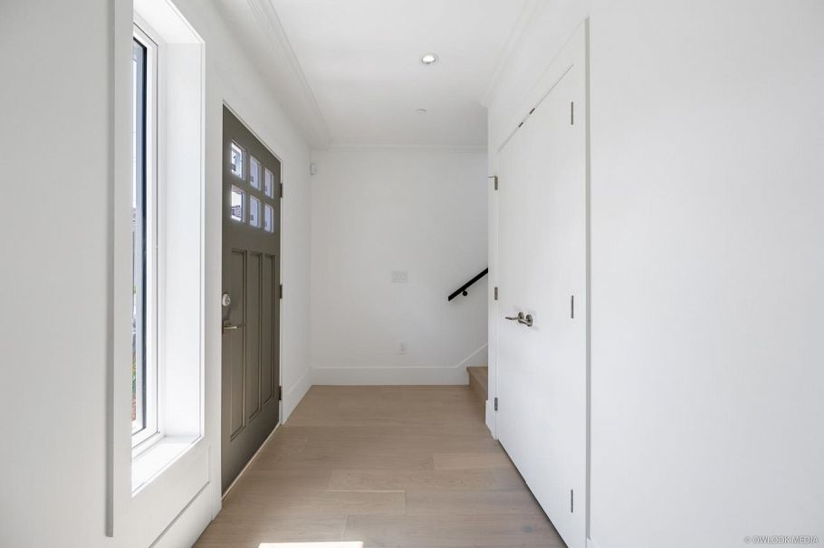 1427 E 27th Avenue Vancouver, BC - 24