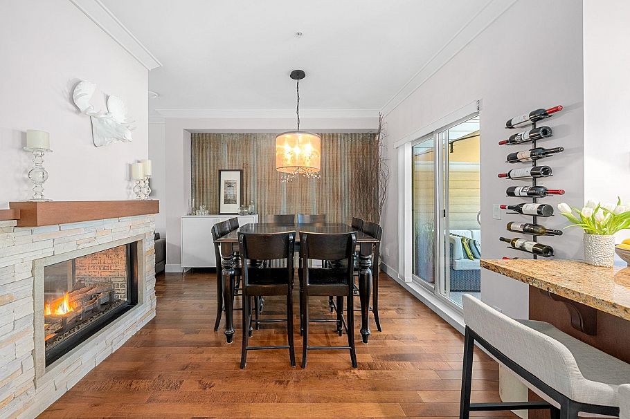 5 897 Premier Street North Vancouver, BC - 15