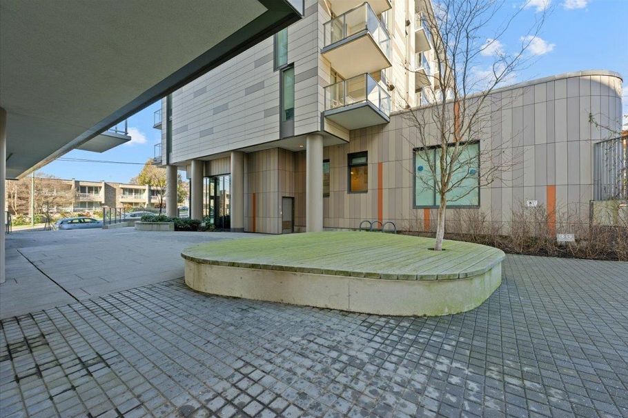 410 8138 Fraser Street Vancouver, BC - 25