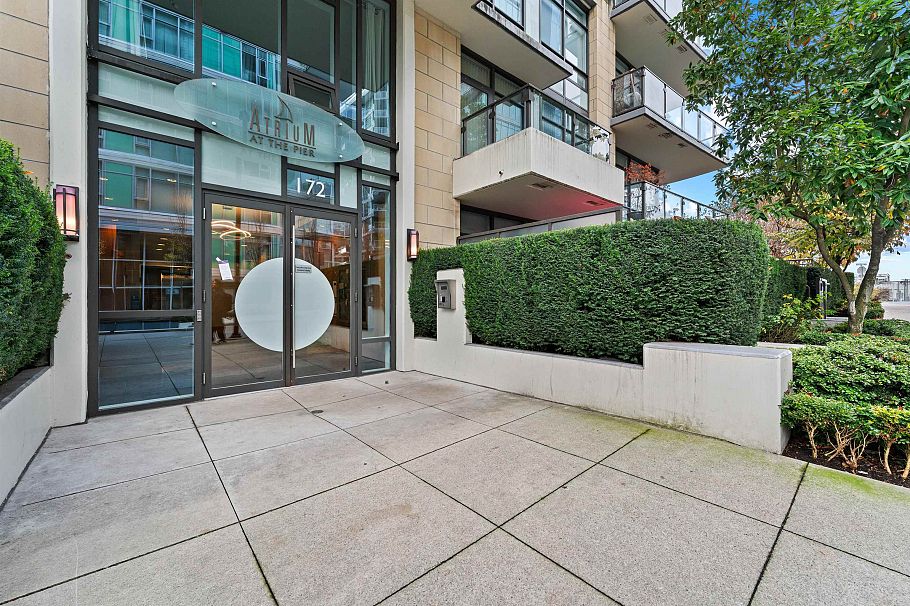 502 172 Victory Ship Way North Vancouver, BC - 24