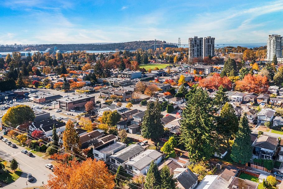 1709 Philip Avenue North Vancouver, BC - 37