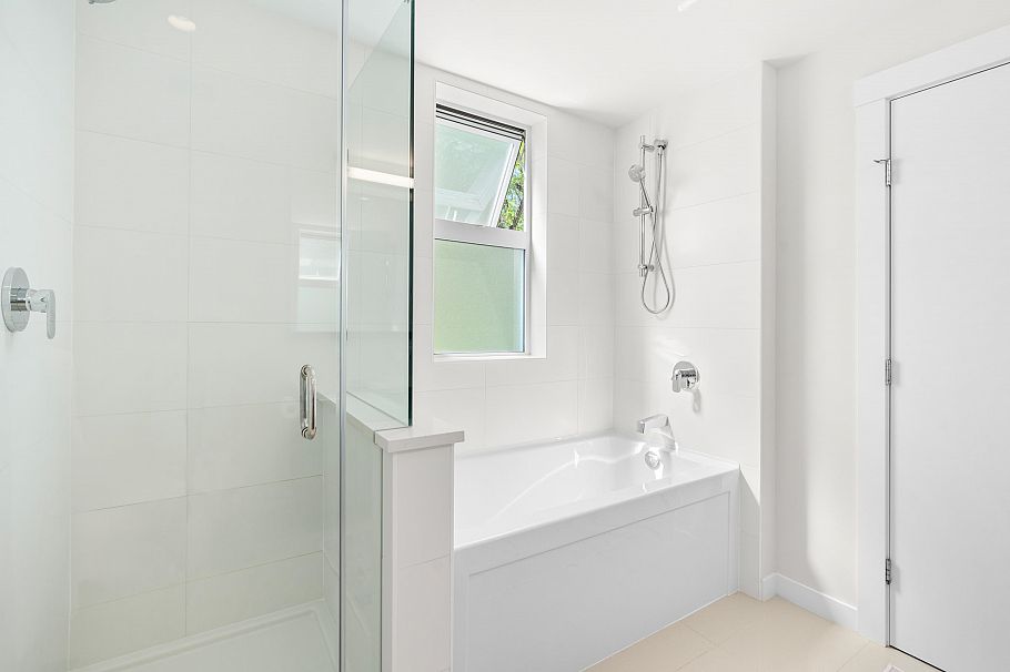 205 615 E 3rd Street North Vancouver, BC - 21