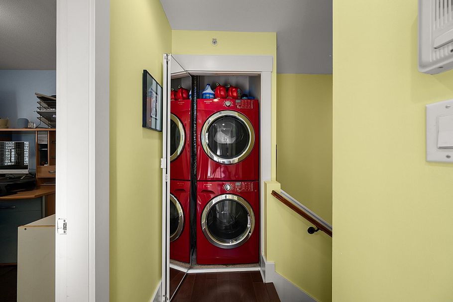 720 W 68th Avenue Vancouver, BC - 20