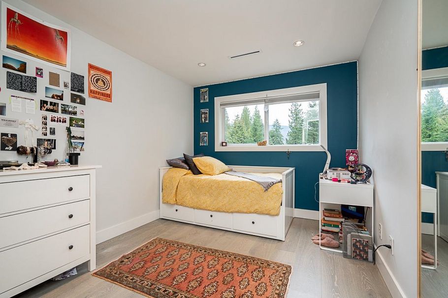 4365 Mountain Highway North Vancouver, BC - 23