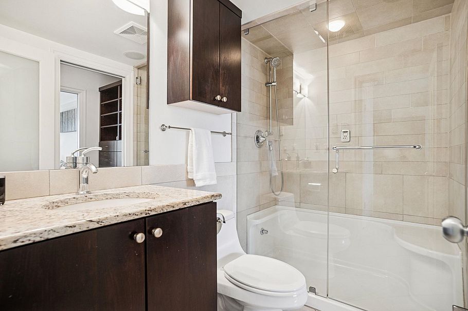 106 3740 Albert Street Burnaby, BC - 13