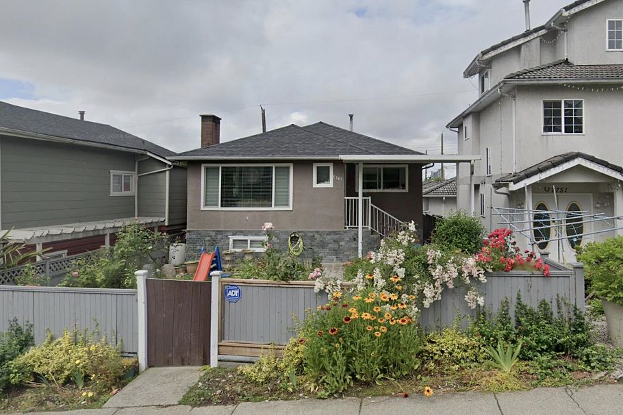 7767 Prince Albert Street Vancouver, BC - 1