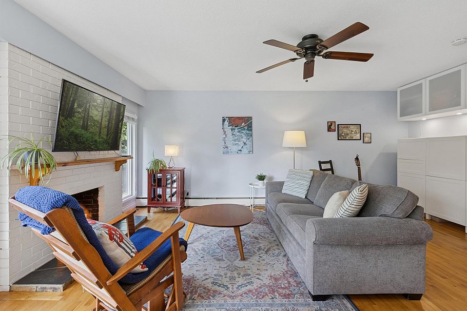 214 555 W 28th Street North Vancouver, BC - 14